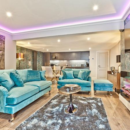 The Mews Boutique Deluxe Apartments, Sleep 2-6 People , Central Location, Free Parking ウィンダミア エクステリア 写真