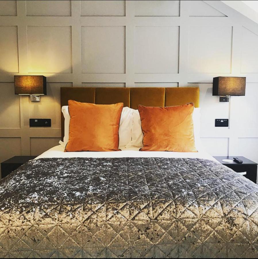 The Mews Boutique Deluxe Apartments, Sleep 2-6 People , Central Location, Free Parking ウィンダミア エクステリア 写真